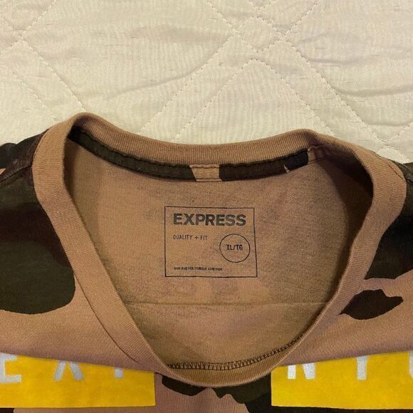 Express NYC Camo T shirt XL - Picture 2 of 5